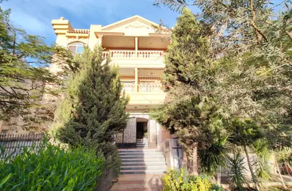 شقة - 4 غرف نوم - 2 حمامات للايجار في شارع البستان - الحي التاسع - الشيخ زايد - الجيزة