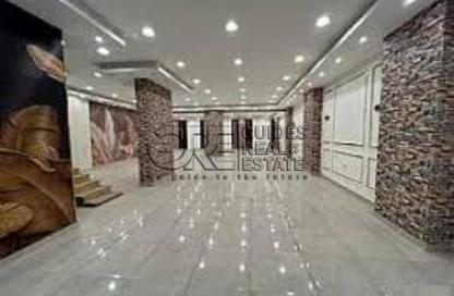 محل تجاري - استوديو - 2 حمامات للايجار في شارع جزيرة العرب (المهندس حسن حلمي) - المهندسين - الجيزة