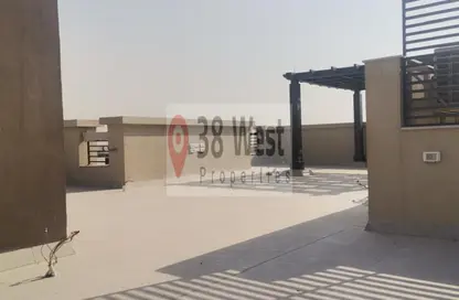 Penthouse - 3 Bedrooms - 4 Bathrooms for sale in New Giza - Cairo Alexandria Desert Road - 6 October City - Giza