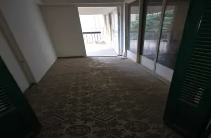 Apartment - 4 Bedrooms - 2 Bathrooms for sale in Gameyat Al Nesser St. - Mohandessin - Giza