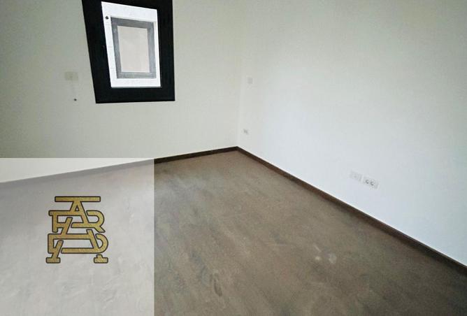8092469 - Property Image 3