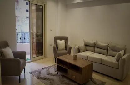 Apartment - 3 Bedrooms - 1 Bathroom for rent in South Lotus - El Lotus - New Cairo City - Cairo