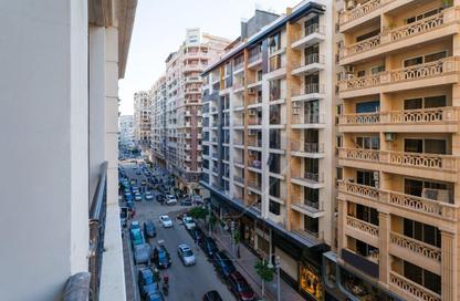 شقة - 3 غرف نوم - 2 حمامات للبيع في سموحة - حي شرق - الاسكندرية