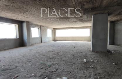 مساحات مكتبية - استوديو - 3 حمامات للبيع في شارع ال ٩٠ الجنوبي - شارع التسعين الجنوبي - التجمع الخامس - مدينة القاهرة الجديدة - القاهرة