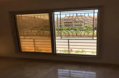 Apartment - 2 Bedrooms - 1 Bathroom for sale in 7th District - Sheikh Zayed City - Giza