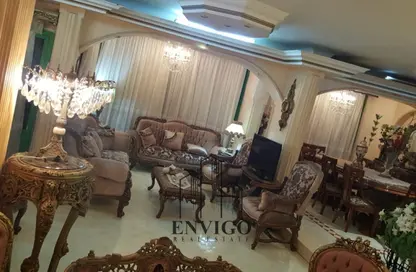 Apartment - 3 Bedrooms - 2 Bathrooms for sale in Yassin Ragheb St. - 8th Zone - Nasr City - Cairo