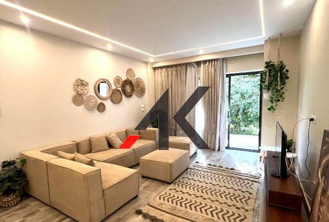 8025521 - Property Image 2