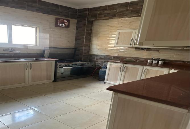 7979932 - Property Image 2