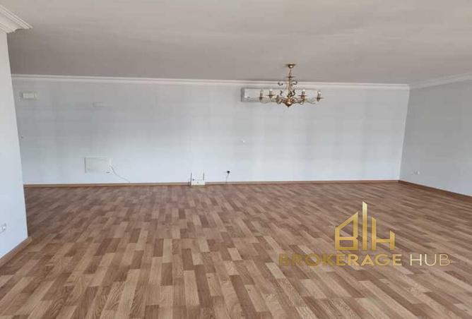 8231809 - Property Image 3