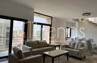 Penthouse - 3 Bedrooms - 4 Bathrooms for sale in Moon Residences - Fifth Square - The 5th Settlement - New Cairo City - Cairo
