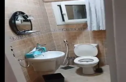 شقة - 3 غرف نوم - 2 حمامات للبيع في المنطقة السادسة - مدينة نصر - القاهرة