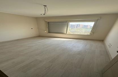 شقة - 3 غرف نوم - 4 حمامات للايجار في نيو جيزة - طريق مصر اسكندرية الصحراوي - مدينة 6 أكتوبر - الجيزة