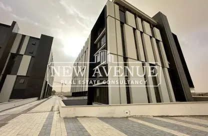 Office Space - Studio - 1 Bathroom for sale in Hyde Park Business District Mall - South Teseen St. - The 5th Settlement - New Cairo City - Cairo