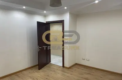 Apartment - 2 Bedrooms - 1 Bathroom for sale in Tag Sultan - Ring Road - Cairo