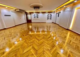 Apartment - 3 bedrooms - 3 bathrooms for للبيع in Bastour St. - Waboor Elmayah - Hay Wasat - Alexandria
