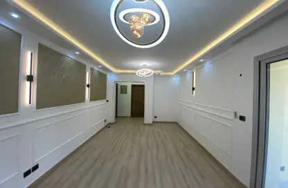 Apartment - 2 Bedrooms - 1 Bathroom for sale in Madinaty - Cairo