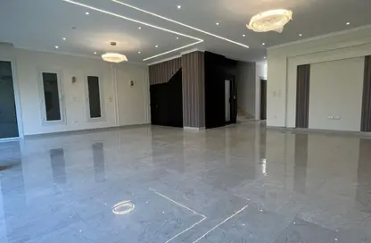 Villa - 5 Bedrooms - 4 Bathrooms for rent in Etapa - Sheikh Zayed Compounds - Sheikh Zayed City - Giza Villa - 5 Bedrooms - 4 Bathrooms for rent in Etapa - Sheikh Zayed Compounds - Sheikh Zayed City - Giza