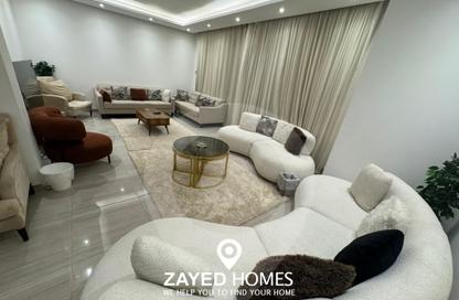 شقة - 3 غرف نوم - 3 حمامات للايجار في ذا كورت ياردز - كمبوندات الشيخ زايد - الشيخ زايد - الجيزة