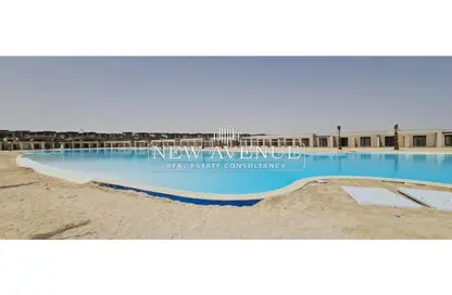 كبينه - غرفة نوم - 1 حمام للبيع في سوان ليك - قسم الضبعة - الساحل الشمالي