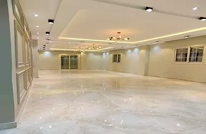 شقة - 3 غرف نوم - 3 حمامات للبيع في البوابة الاولي - خوفو - حدائق الاهرام - الجيزة