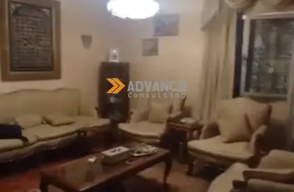 فيلا - 8 غرف نوم - 4 حمامات للبيع في شارع الشهيد  مصطفي رياض - المنطقة الأولى - مدينة نصر - القاهرة