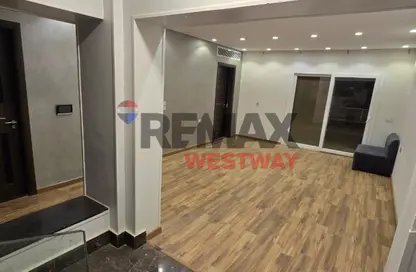 منزل مزدوج - 4 غرف نوم - 4 حمامات للايجار في زايد ريجنسي - كمبوندات الشيخ زايد - الشيخ زايد - الجيزة