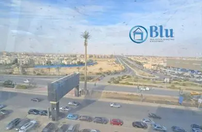 مساحات مكتبية - استوديو - 2 حمامات للايجار في بيزنس بلاس - شارع التسعين الشمالي - التجمع الخامس - مدينة القاهرة الجديدة - القاهرة