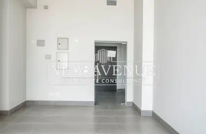 Office Space - Studio - 1 Bathroom for rent in The Water Way - North Investors Area - New Cairo City - Cairo