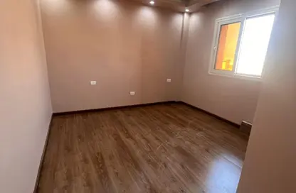 Apartment - 3 Bedrooms - 1 Bathroom for sale in Gardenia City Compound Nasr City - Zahraa Madinat Nasr - Nasr City - Cairo