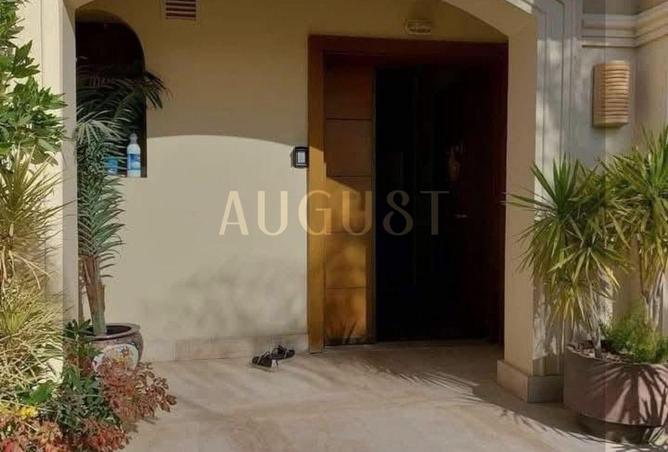 8310560 - Property Image 2