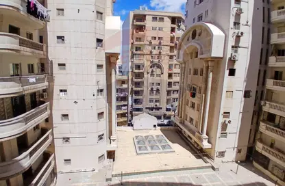 شقة - 3 غرف نوم - 2 حمامات للبيع في شارع مصطفي كامل - سموحة - حي شرق - الاسكندرية