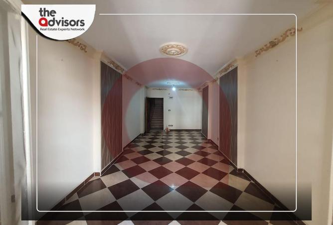 8163555 - Property Image 2