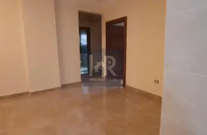 Apartment - 3 Bedrooms - 2 Bathrooms for rent in South Lotus - El Lotus - New Cairo City - Cairo