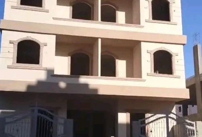 8329959 - Property Image 3