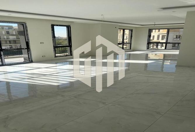 8082588 - Property Image 2