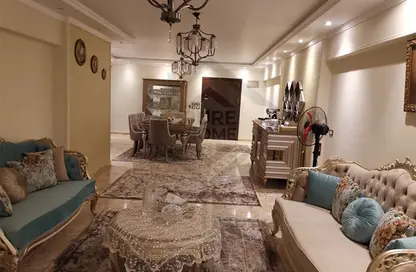 Apartment - 3 Bedrooms - 1 Bathroom for sale in Smouha Square - Smouha - Hay Sharq - Alexandria