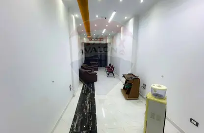 محل تجاري - استوديو - 1 حمام للبيع في جناكليس - حي شرق - الاسكندرية