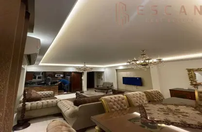 Apartment - 2 Bedrooms - 1 Bathroom for rent in El Rehab Extension - Al Rehab - New Cairo City - Cairo