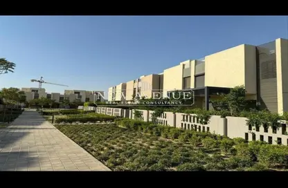 منزل مزدوج - 3 غرف نوم - 4 حمامات للبيع في كمبوند البروج - كمبوندات الشروق - مدينة الشروق - القاهرة