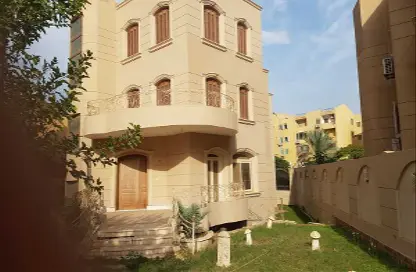 فيلا - 5 غرف نوم - 5 حمامات للبيع في الدبلوماسيين - الحي الثاني - الشيخ زايد - الجيزة