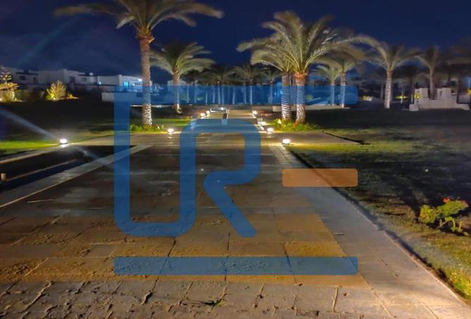 Chalet - 2 Bedrooms - 2 Bathrooms for sale in Mountain View - Ras Al Hekma - North Coast
