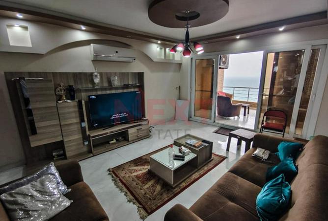 8320120 - Property Image 3