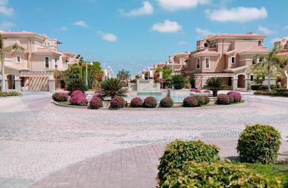 فيلا - 5 غرف نوم - 5 حمامات للبيع في كينج مريوط - حي العامرية - الاسكندرية