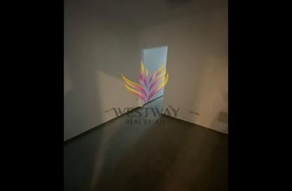 Office Space - Studio - 1 Bathroom for rent in Arkan Plaza - 26th of July Corridor - Sheikh Zayed City - Giza
