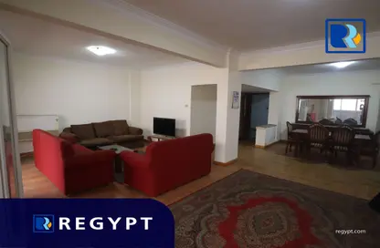 شقة - 2 غرف نوم - 2 حمامات للايجار في شارع الجبلايه - الزمالك - القاهرة