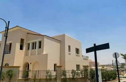 فيلا - 4 غرف نوم - 4 حمامات للبيع في سيليستا هيلز - اب تاون كايرو - المقطم - القاهرة
