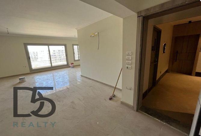 8187960 - Property Image 2