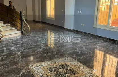 دوبلكس - 3 غرف نوم - 2 حمامات للايجار في شارع رقم 1 - الحي الاول - التجمع الخامس - مدينة القاهرة الجديدة - القاهرة