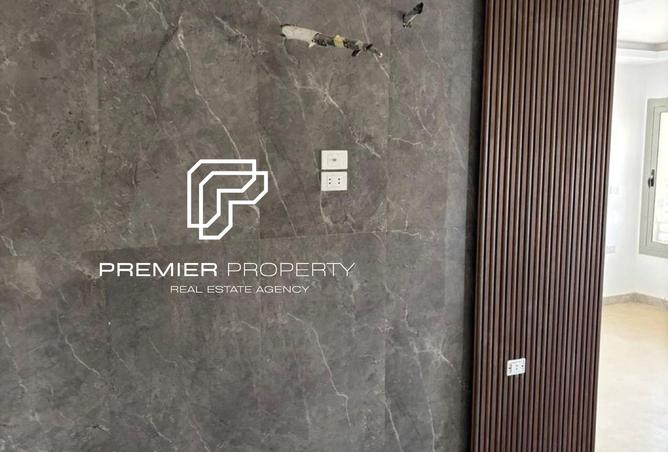 8222210 - Property Image 2