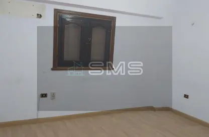 فيلا - 3 غرف نوم - 2 حمامات للايجار في مسجد فاطمة الشربتلي - الحي الثالث - التجمع الخامس - مدينة القاهرة الجديدة - القاهرة